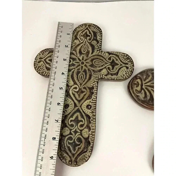 Lot of 2 Brown Rustic Heavy Wall Cross Crucifix Decor Distressed Decorative - Picture 2 of 11